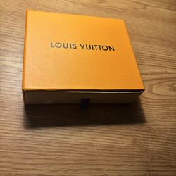 LV mens black wallet