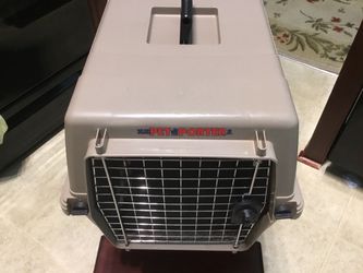 Pet Porter Carrier      Small to Med. dog. 24” L x 16” W x 15-1/2” H Clean and Ex. Cond.   $35
