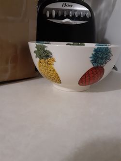 5in. Pineapple Bowls Set of 5