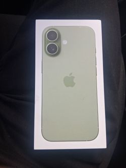 IPHONE 17 BRAND NEW