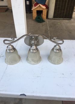 Light fixture chrome