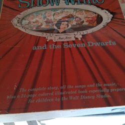 Walt Disney Collectables Vintage Records 12 Total