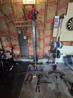 Wall mounted cable weight machine