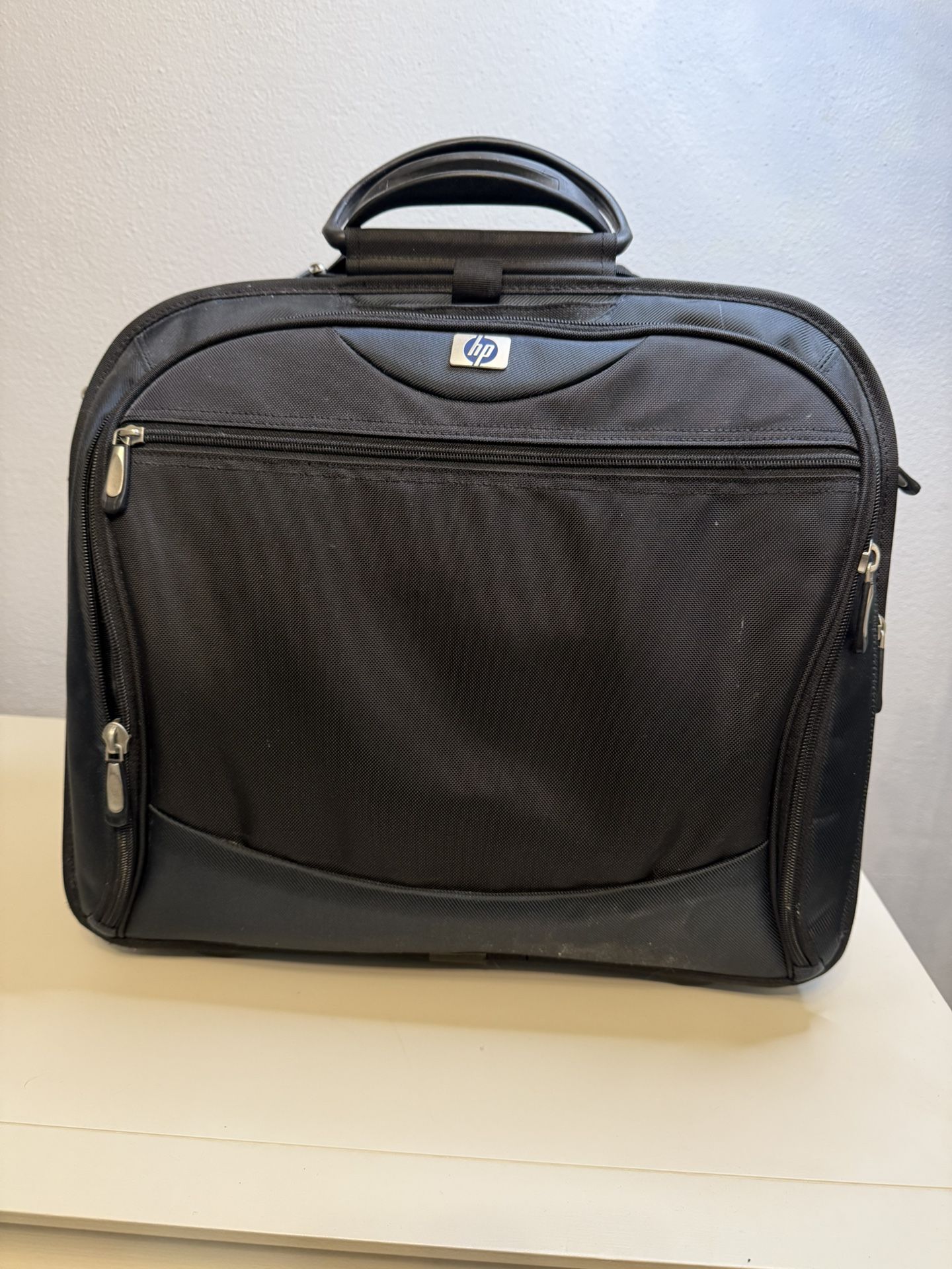 HP Rolling Laptop Bag
