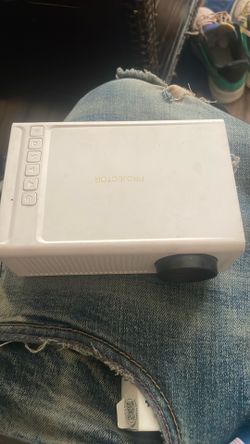 Small projector c- cord powered connects to phone 25$ obo