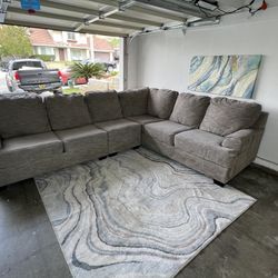 Light brown sectional couch (Delivery available)