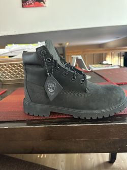 Black Timberland Size7
