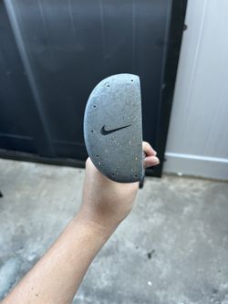 Junior Nike Putter RH very small PRICED TO SELL!!!