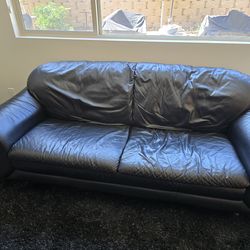 Leather sofa and loveseat couch great shape
