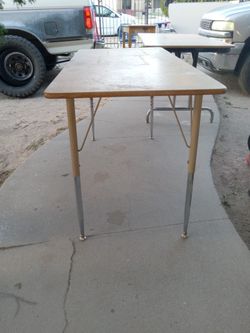 2 Mesas De Madera Con Patas De Metal Ajustables