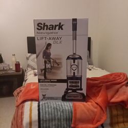SHARK NAVIGATOR LIFT - AWAY DLC