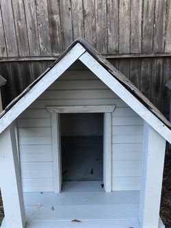 Custom Dog 🐕 House 🏡