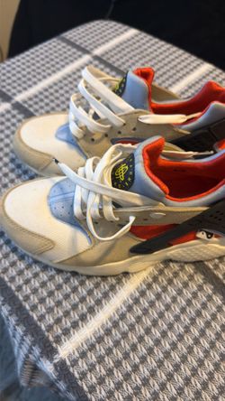 Nike Air Huarache Sneakers White Orange