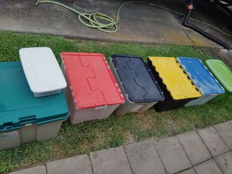 Storage totes