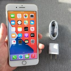 iPhone 7 Plus - UNLOCKED - Like New 