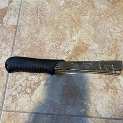 Hammer Tacker