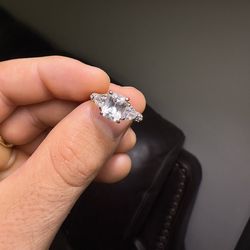 Stunning 🤩!! AAA Grade Cubic Zirconia Ring Set In 925 Sterling Silver !