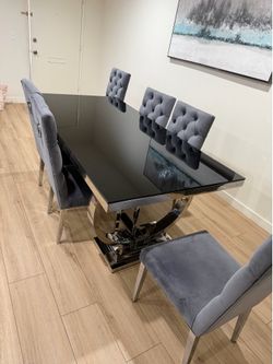 Dinning table with 6 chairs