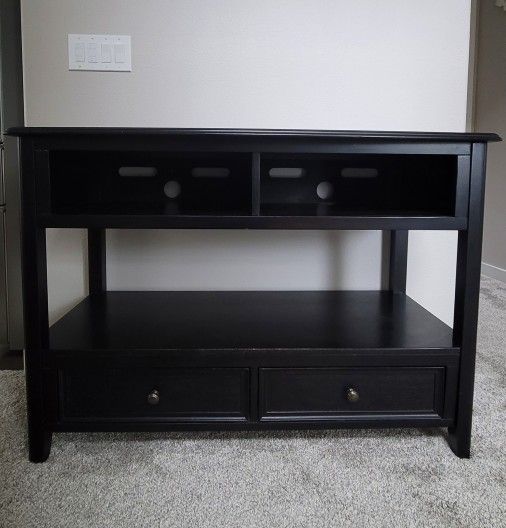 Console Table/Entry Table