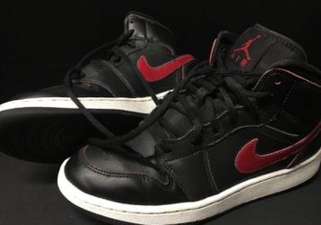 Nike Air Jordan 1’s (65$)