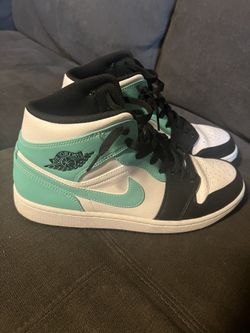 Air Jordan 1 Mid