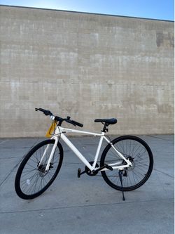White EOYOBIKE 700C Aluminum Frame 483mm Large size Hybrid Bike