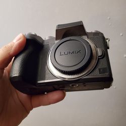 Panasonic G7 Mirrorless Camera