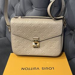 Louis Vuitton Cross Bag