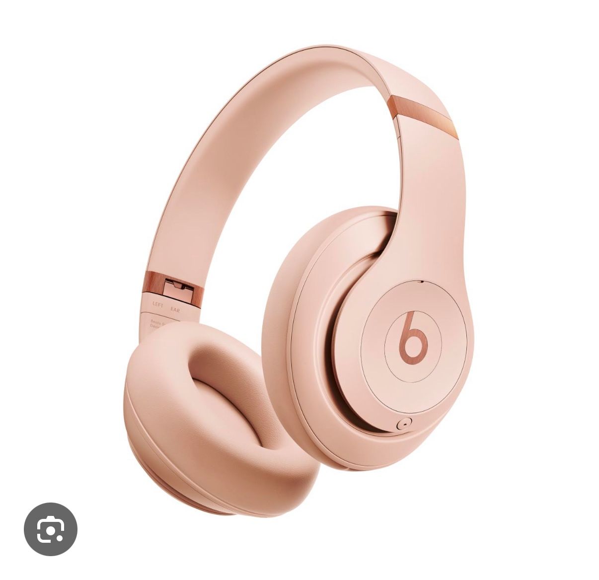 Beats studio Pro x Kim K