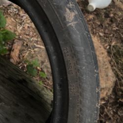 235/40R18