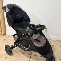 STROLLER BABYTREND LIKE NEW 