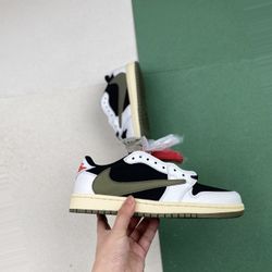 Jordan 1 Low Travis Scott Olive 145