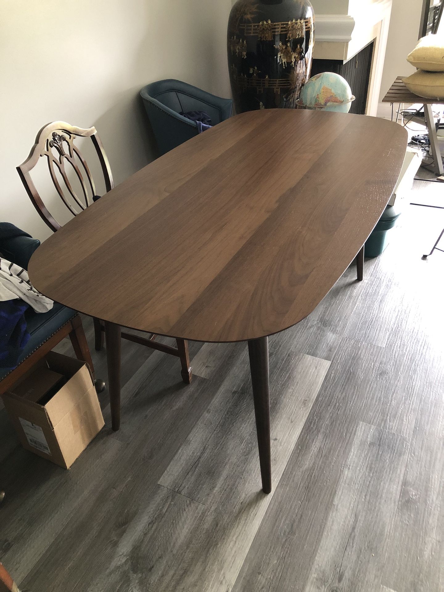 Dania Juneau Dining Table
