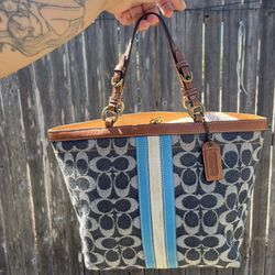 ✨ Vintage Coach Denim Tote ✨