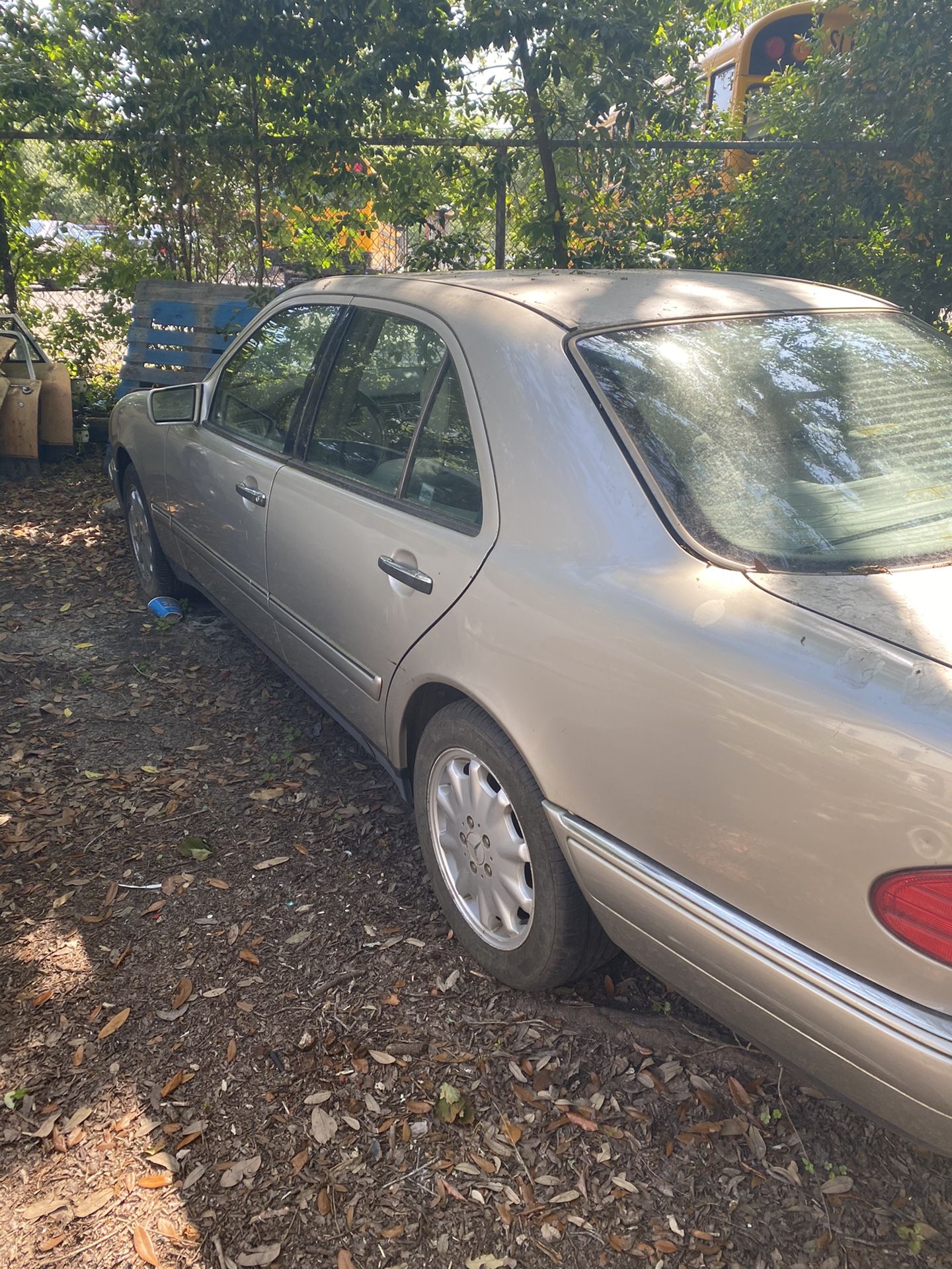 1996 Mercedes-Benz E-Class