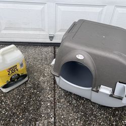Omega Paw Roll ‘n Clean Self-Cleaning Litter Box – Large (Brown)