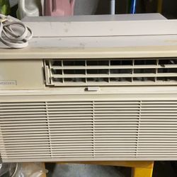 Kenmore Air Conditioning Unit