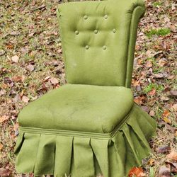 Kermit - The.Perfect.Granny.Chair - Vintage Art Deco Slipper Lounge Chair - Boudoir 