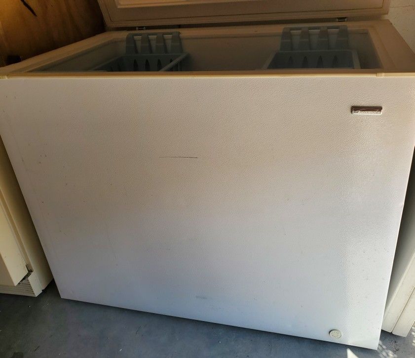 13 C.F. Kenmore Chest Freezer