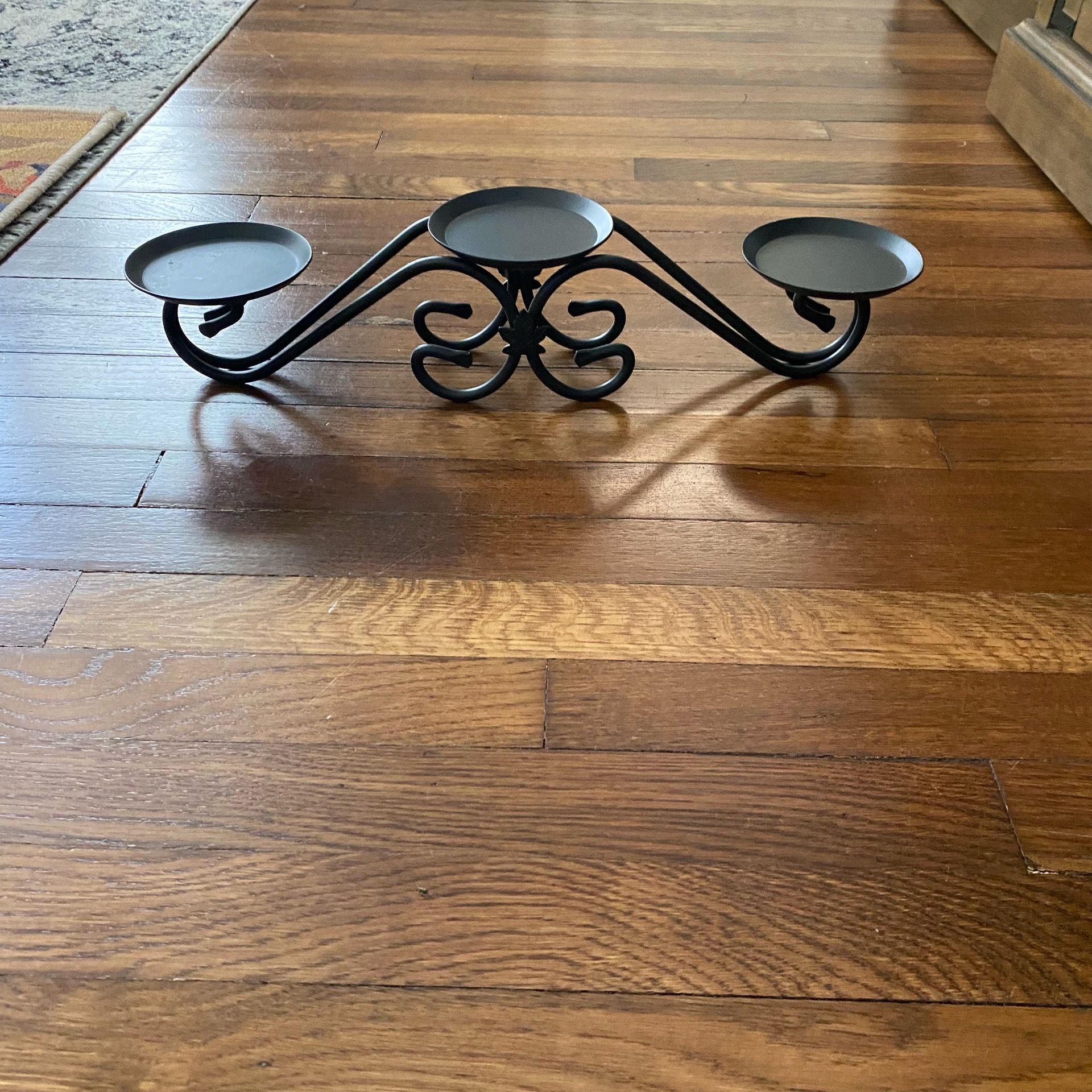 Longaberger Foundry Wrought Iron 3 Light Metal Candle Holder