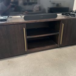 68” Mid Century Modern Walnut TV Stand / Media Console - CASH ONLY