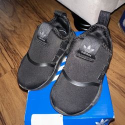Toddler Adidas Size 6c