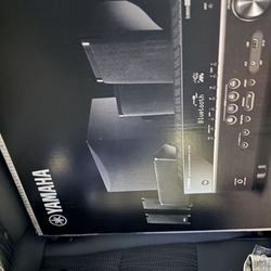 Yamaha theater /Home stereo am/fm blue tooth