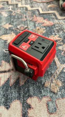 Milwaukee M18 Power Supply