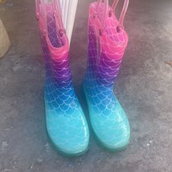 Light Up Mermaid Rain boots Size 7/8