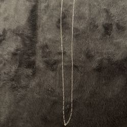 Woman’s Silver Necklace 