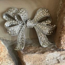 Barrera Vintage Rhinestone Bow Brooch Pin
