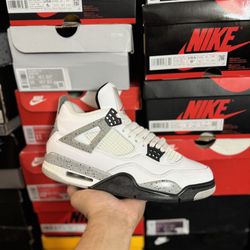 2016 Jordan White Cement 4s size 8.5  Close To VNDS