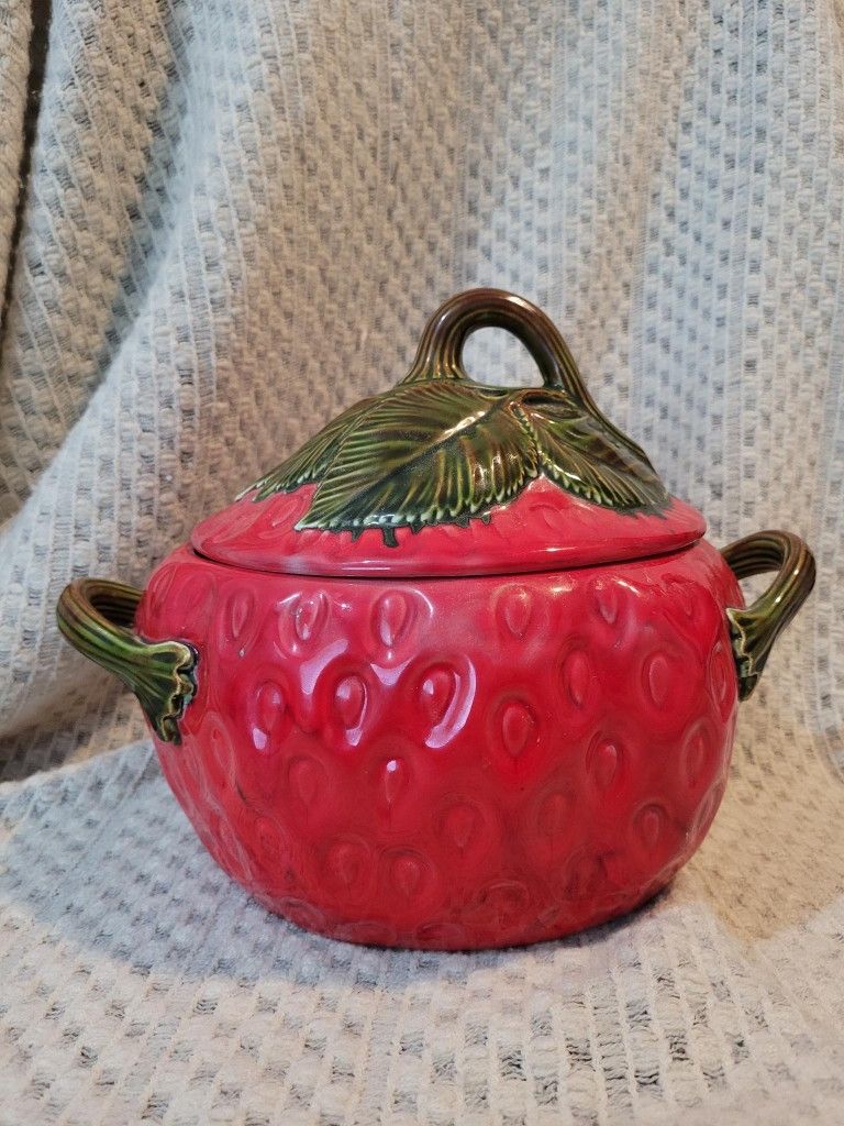 Vintage Ceramic Statement Peice