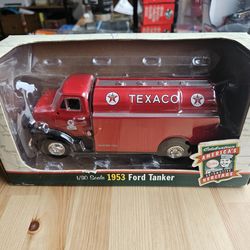 Texaco 1953 Ford tanker 1/30
